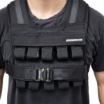 A man wear Gravomax fitness 20kg vest infront version